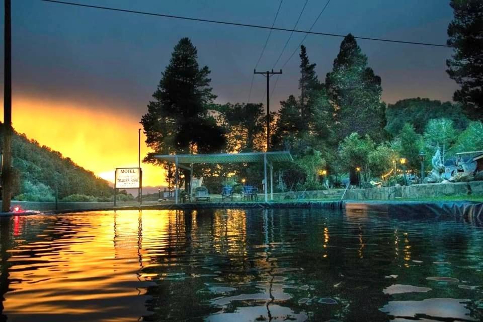 Willow Springs Resort Bridgeport Buitenkant foto