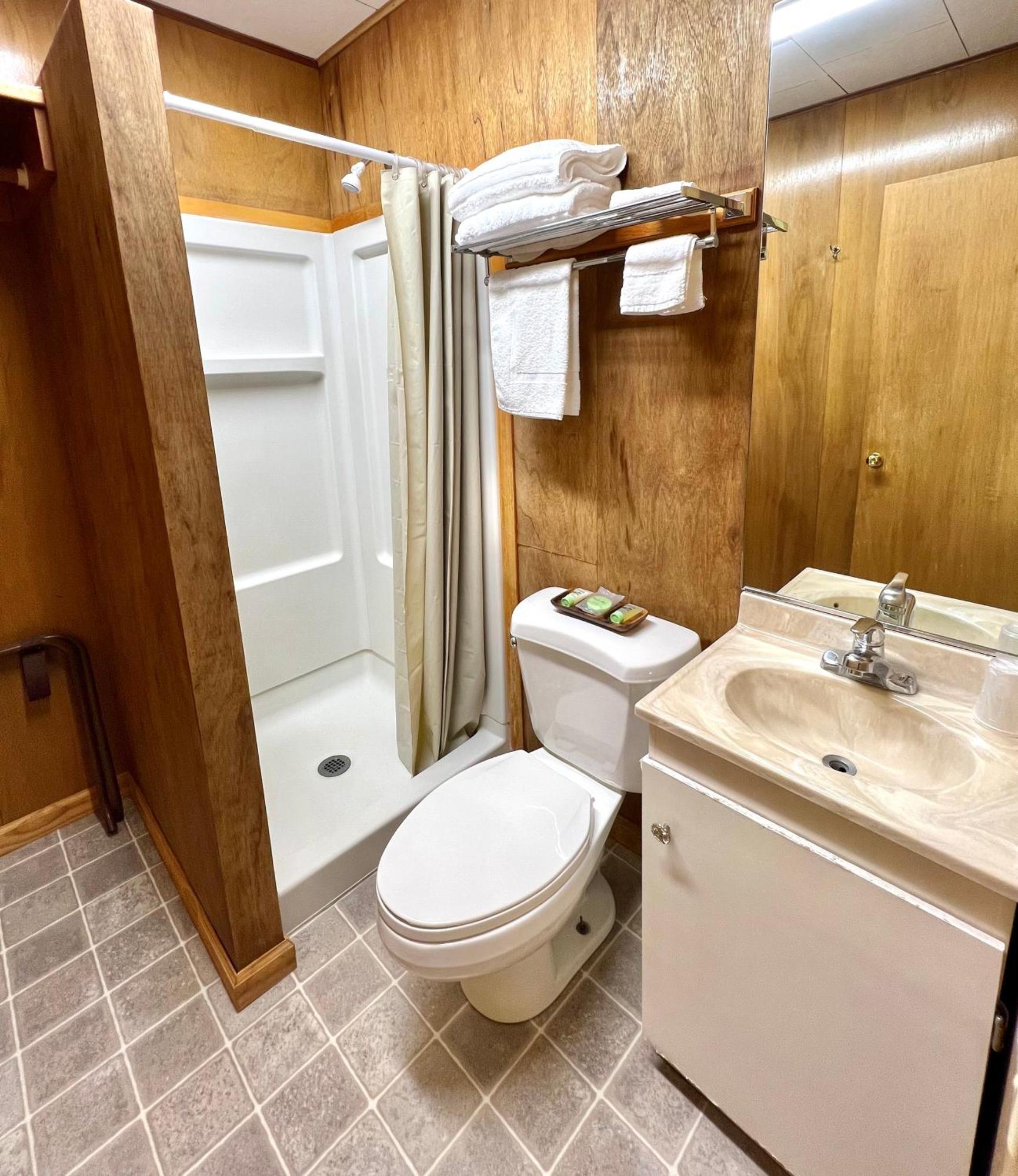 Willow Springs Resort Bridgeport Kamer foto